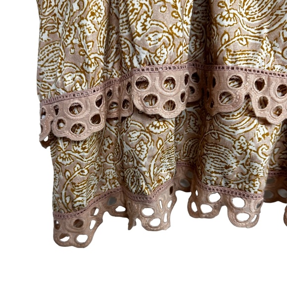 Anthro Let Me Be Eyelet Swing Top Sz XL Sleeveless Tiered Silhouette Boho Dreamy - Picture 5 of 16